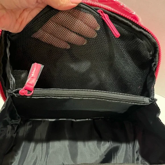 NWT Betsy Johnson Hot Pink Quilted Heart Bag - Picture 10 of 16